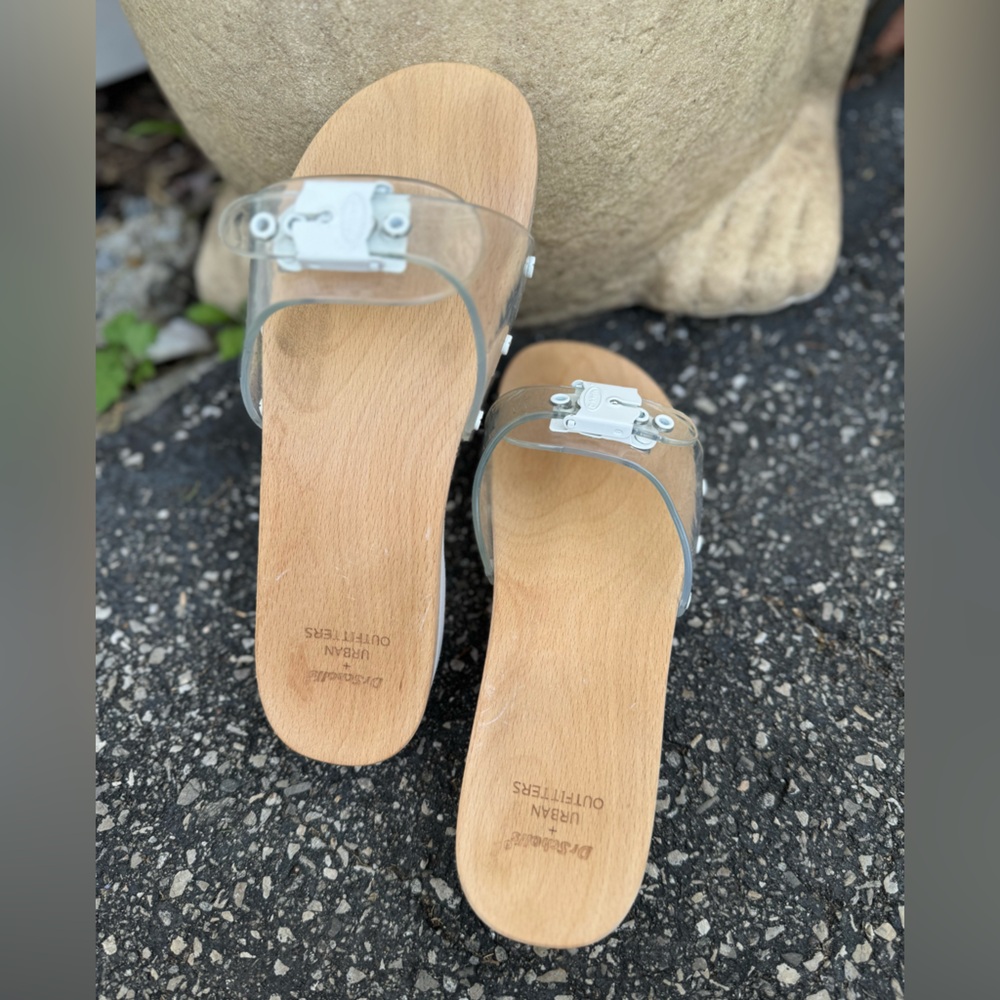 Dr Scholl’s clogs